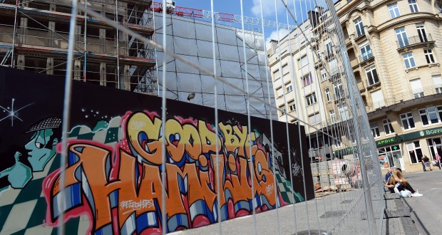Graffeurs, rappeurs, danseurs, ambianceurs, ils ont tous laissé une trace au centre Hamilius. (Photo : Fabrizio Pizzolante)