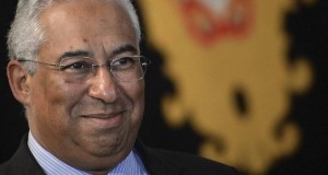 Antonio Costa avait réussi début février le tour de force d'arracher à la Commission européenne un feu vert, certes assorti de réserves, au projet de budget 2016. (photo AFP)