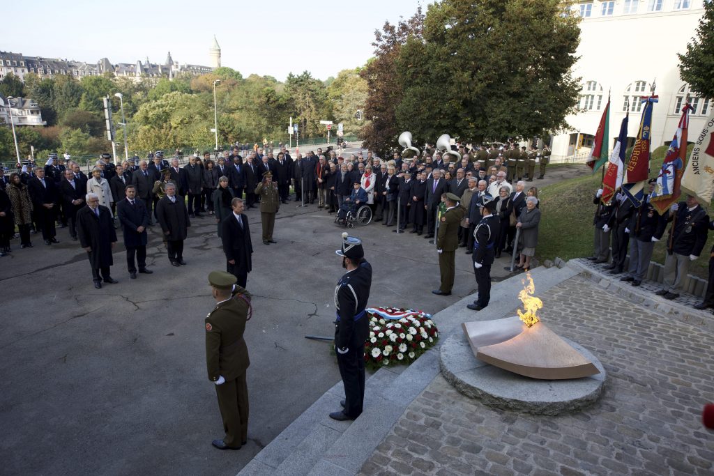 20161009 ar Luxembourg, journne de la commemoration nationale ,bd Roosevelt, Kanounenhiwel, avec le Grand-Duc Henri  AlainRischard/Editpress