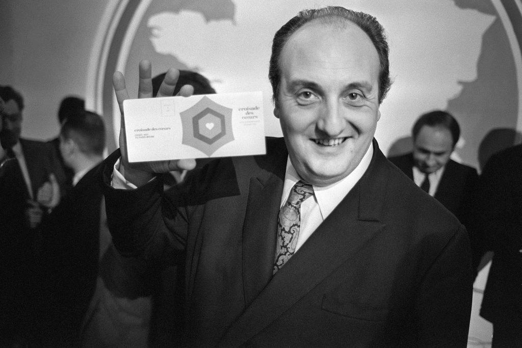 (FILES) This file photo taken on December 1, 1970 shows French film director and TV host Pierre Tchernia posing. Pierre Tchernia has died announced his agent on October 8, 2016. / AFP / -