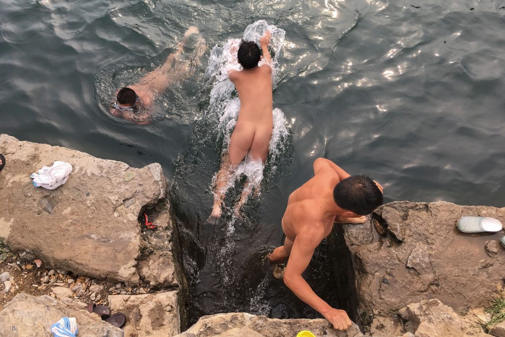 "Pour la plupart des Chinois, le naturisme, c'est pervers. Ils considèrent cela comme du harcèlement sexuel ou de l'exhibitionnisme", déclare un chercheur chinois. (photo AFP)