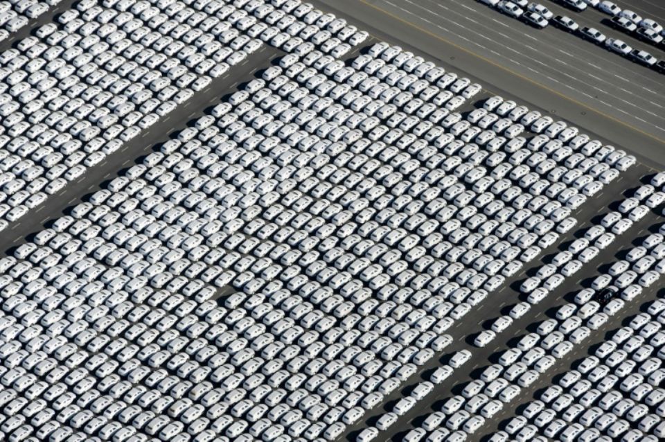 Des véhicules neufs dans l'usine Volkswagen d'Emden, en Allemagne. (Photo : AFP)