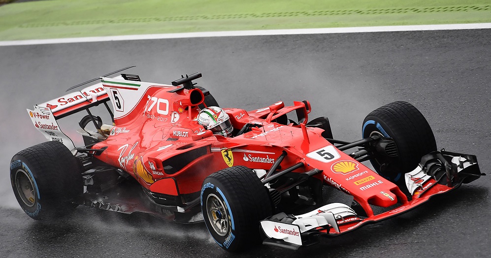 Sebastian Vettel au volant de sa Ferrari à Monza.