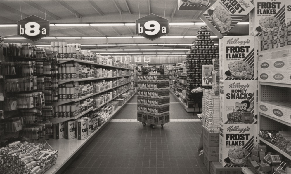 Le supermarché Cactus ouvert le 19 octobre 1967, la première enseigne du genre au Luxembourg, représentait l'équivalent de plus de dix magasins alimentaires de l'époque en termes de produits.