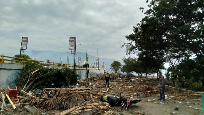 «La plupart des informations sur des victimes proviennent de Palu et (de la région de) Donggala», a indiqué Sutopo Purwo Nugroho, porte-parole de l'agence nationale de gestion des catastrophes sur la chaîne Kompas.