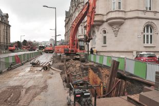 L'avancement des travaux dans la partie inférieure de l’avenue de la Liberté aura des répercussions sur l’organisation du trafic dans l’avenue de la Gare. (Photo Julien Garroy)
