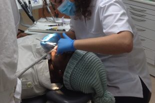 Via l'association, les plus démunis ont accès à des soins dentaires. (photo Laurent Antonelli)