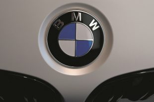 Toutes ces prévisions sont soumises aux hypothèses d'un Brexit ordonné et de l'absence de taxes douanières américaines sur les importations de voitures européennes. (photo AFP)