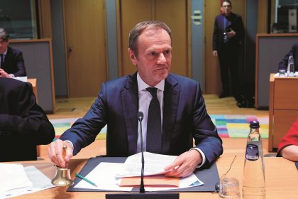 «Une courte extension sera possible mais elle serait conditionnée à un vote positif sur le traité de retrait à la Chambre des Communes", a dit le Polonais Donald Tusk, président du Conseil européen, dans une courte déclaration devant la presse, mercredi en fin de journée. (photo AFP)