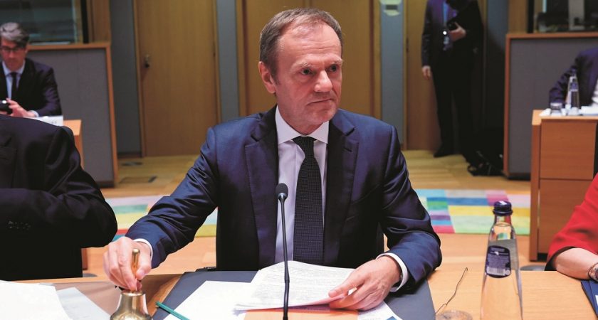«Une courte extension sera possible mais elle serait conditionnée à un vote positif sur le traité de retrait à la Chambre des Communes", a dit le Polonais Donald Tusk, président du Conseil européen, dans une courte déclaration devant la presse, mercredi en fin de journée. (photo AFP)