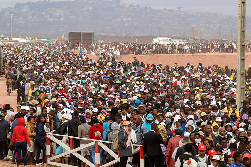 Une foule impressionnante s'est massée sur le site (Photo : AFP).
