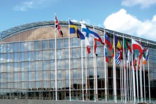 La Banque européenne d'investissement va créer un fonds de garantie paneuropéen de 25 milliards d’euros à destination des entreprises. (photo  AFP)