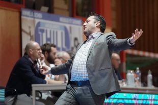 Kresimir Basic, l'entraîneur du club de basket de l'Etzella, livre son regard sur la crise qui touche son sport au Luxembourg, ainsi que sur les bonnes portes de sortie (Photo d'archives : Gerry Schmit).