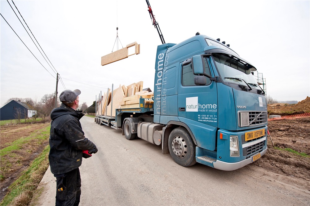 Le jour de la construction, il ne reste donc plus qu'à assembler les éléments, comme un Meccano géant! 