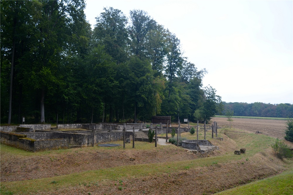 Les invasions barbares ont mis fin à trois siècles de prospérité sur ce site entouré jadis de fortifications civiles. (Photo : Sophie Kieffer) 