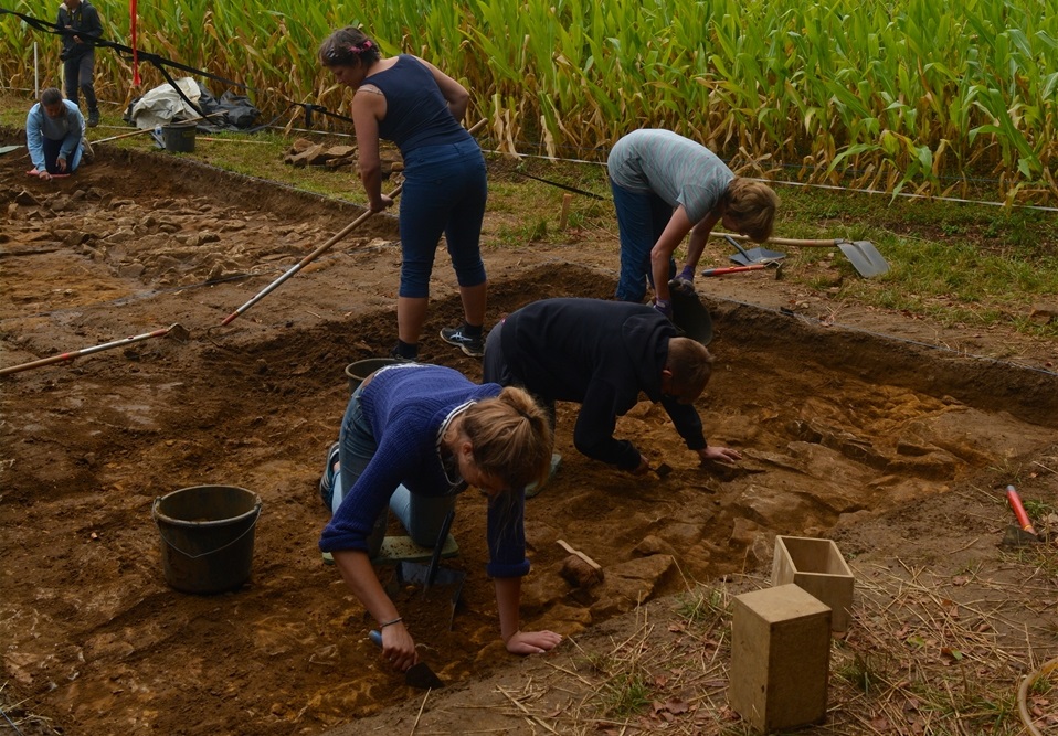 Plus d'une trentaine de personnes travaillent sur le site en ce moment. (Photo : Sophie Kieffer) 