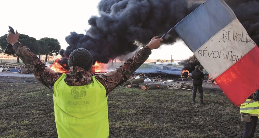 Acte V Ou Non Les Gilets Jaunes Sous Pression Après L